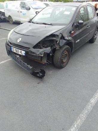 Unfallwagen Renault Clio  2012/3
