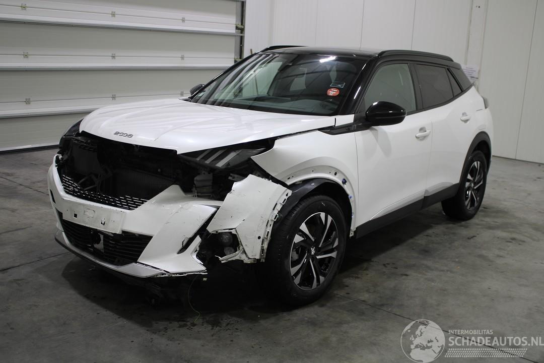 Peugeot e-2008 