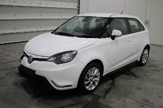 Démontage voiture MG 3 MG 2023/3