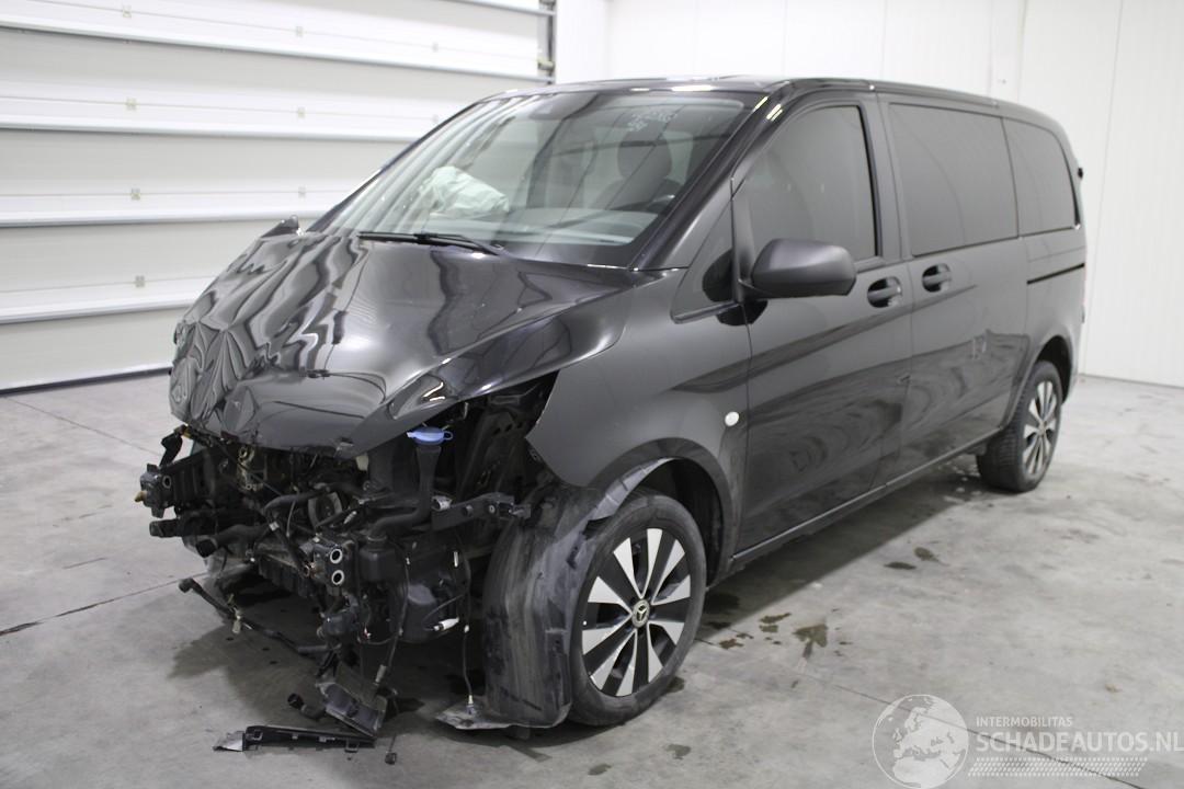 Mercedes Vito 
