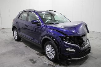 Volkswagen T-Roc  picture 2