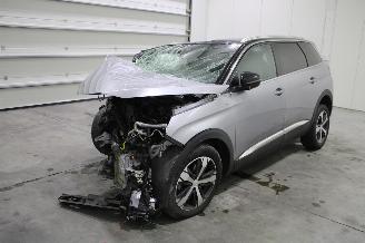 Vrakbiler auto Peugeot 5008  2023/2