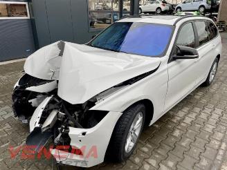 Coche siniestrado BMW 3-serie 3 serie Touring (F31), Combi, 2012 / 2019 320d 2.0 16V 2014/6