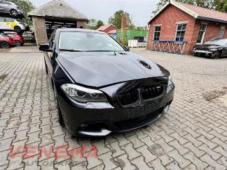 BMW 5-serie 5 serie (F10), Sedan, 2009 / 2016 550i V8 32V TwinPower Turbo picture 7