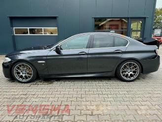 BMW 5-serie 5 serie (F10), Sedan, 2009 / 2016 550i V8 32V TwinPower Turbo picture 2