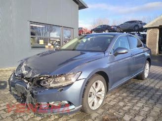 Coche siniestrado Volkswagen Passat Passat (3G2), Sedan, 2014 / 2024 2.0 TDI 16V 150 2016/2