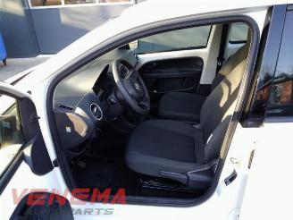 Volkswagen Up! Up! (121), Hatchback, 2011 1.0 12V 60 picture 9
