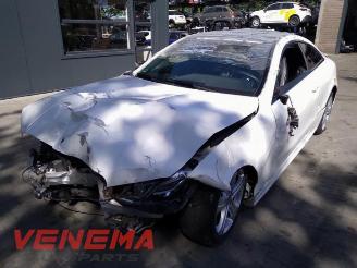 Damaged car Mercedes E-klasse E (C238), Coupe, 2016 E-300 2.0 Turbo 16V 2019/9