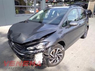 Vrakbiler auto Volkswagen Golf Sportsvan Golf Sportsvan (AUVS), MPV, 2014 / 2021 1.0 TSI 12V BlueMotion Technology 2018/6