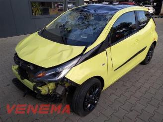 Coche siniestrado Toyota Aygo Aygo (B40), Hatchback, 2014 1.0 12V VVT-i 2017