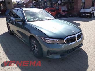 BMW 3-serie 3 serie Touring (G21), Combi, 2019 318d 2.0 TwinPower Turbo 16V Mild Hybrid picture 4