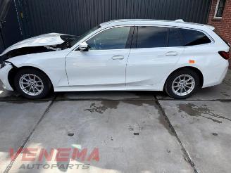 BMW 3-serie 3 serie Touring (G21), Combi, 2019 318d 2.0 TwinPower Turbo 16V Mild Hybrid picture 2