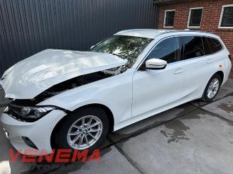 Uttjänta bilar auto BMW 3-serie 3 serie Touring (G21), Combi, 2019 318d 2.0 TwinPower Turbo 16V Mild Hybrid 2023/2