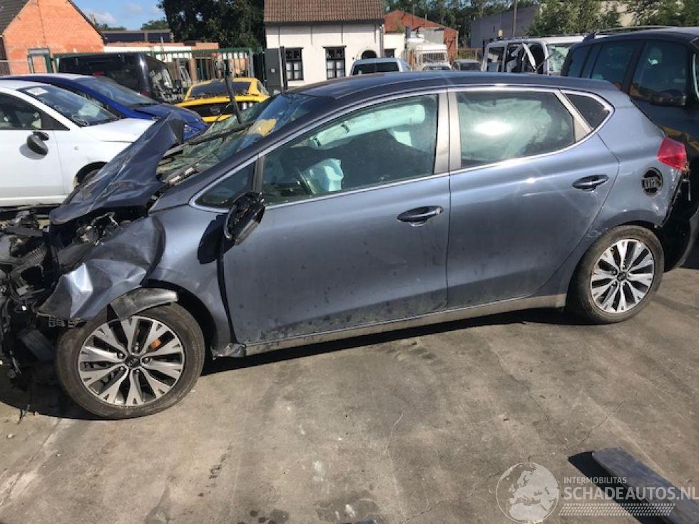 Kia Cee d benzine - 1000cc