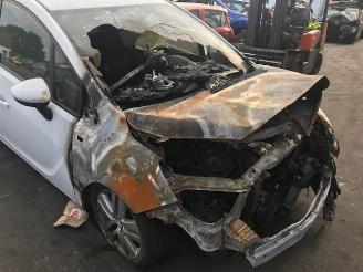 uszkodzony samochody osobowe Opel Meriva DIESEL - 1248CC - 70KW 2011/2