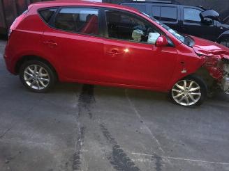 Auto da rottamare Hyundai I-30 1400CC / BENZINE / 5VIT 2010/1