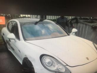 Porsche Panamera  picture 2