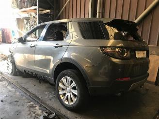 Salvage car Land Rover Discovery 2000 diesel / 110KW 2016/1