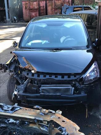 Salvage car Hyundai I-10 1100 diesel / 55kw / 2014 2014/1