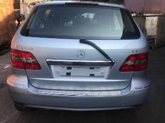 Autoverwertung Mercedes B-klasse 180CDI - AUTOMAAT 2010/1