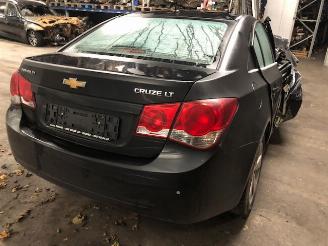 Chevrolet Cruze  picture 2