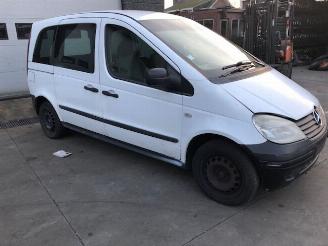 Vrakbiler auto Mercedes Vaneo  2003/1