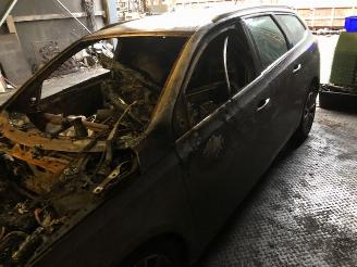 Salvage car Peugeot 308 break 2017/1