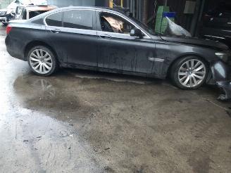 Damaged car BMW 7-serie  2011/1