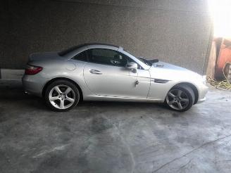 Mercedes SLK R172 - 2200CC  - DIESEL - AUTOMAAT picture 2