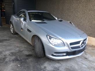 skadebil auto Mercedes SLK R172 - 2200CC  - DIESEL - AUTOMAAT 2013/1