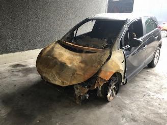 uszkodzony samochody osobowe Opel Crossland DIESEL - 73KW - 1600CC - 2017/1