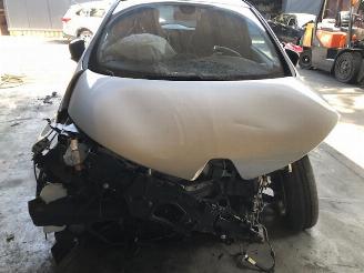 Damaged car Renault Zoé  2015/1