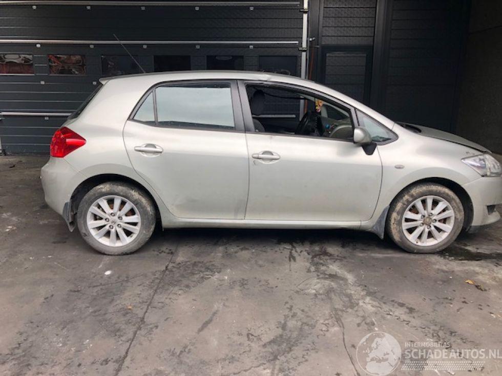 Toyota Auris 66kw - 1364cc - diesel - euro 4