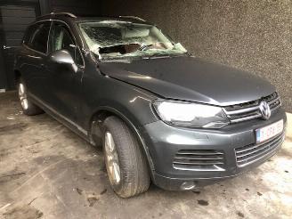 rozbiórka samochody osobowe Volkswagen Touareg  2012/1