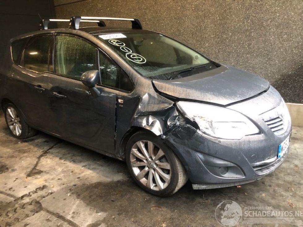 Opel Meriva 1400cc - benzine turbo