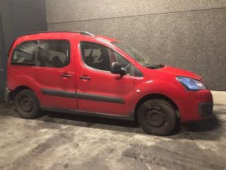 Salvage car Citroën Berlingo 1600CC - 73KW - DIESEL 2016/11