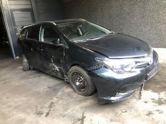 disassembly passenger cars Toyota Auris Touring Sports  2016/3