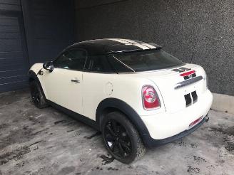 Mini Cooper Mini Coupe (R58) 1600CC benzine 88KW picture 5