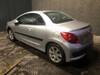 Peugeot 207 CABRIO 1600CC BENZINE 88KW picture 2