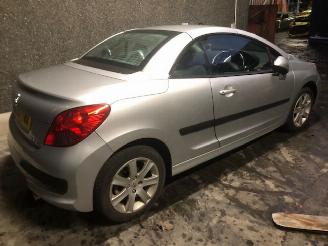 Peugeot 207 CABRIO 1600CC BENZINE 88KW picture 4