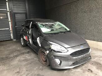 Coche accidentado Ford Fiesta BENZINE - 1084CC - 62KW - EURO6DT 2019/1