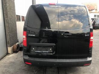 Auto incidentate Hyundai H-1 H-1 CARGO -  125KW - 2500CC - DIESEL - EURO5B 2015/11