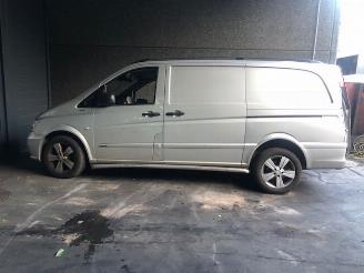 Damaged car Mercedes Vito 3000CC - DIESQEL - 165KW - 2013/6