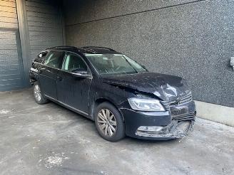 Volkswagen Passat DIESEL - 2000CC - 103KW picture 4