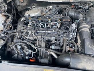 Volkswagen Passat DIESEL - 2000CC - 103KW picture 6