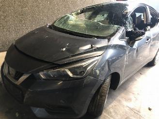 Damaged car Nissan Micra 1000cc - 74kw - benzine 2019/1