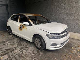 damaged passenger cars Volkswagen Polo 1000cc - 70kw - benzine - euro6dt 2019/6