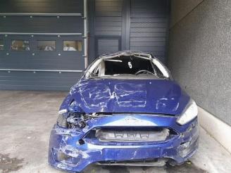 Salvage car Ford Focus  2015