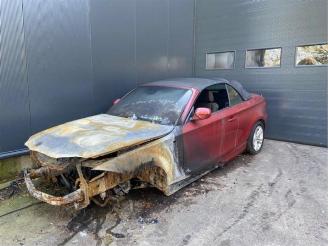Damaged car BMW 1-serie 1 serie (E88), Cabrio, 2007 / 2013 118d 16V 2011/9