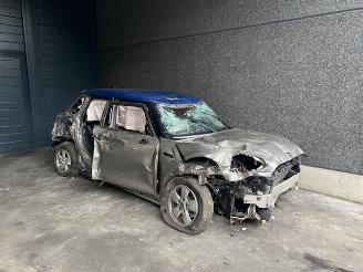 Damaged car Mini One F55 1.5D 2019 2019/1